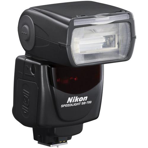 Nikon  SB-700 AF Speedlight Kit