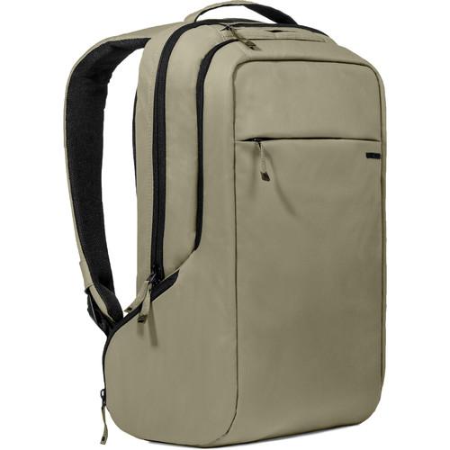 Incase Designs Corp ICON Slim Pack (Moss Green / Black) CL55557